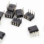 LM393N Comparator UNNIC 10pcs DIP-8 Low Voltage, 36V, 0.4mA Supply-0