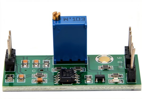 LM393 Voltage Comparator Module 3.5-24V with LED Indicator GIUIN-1